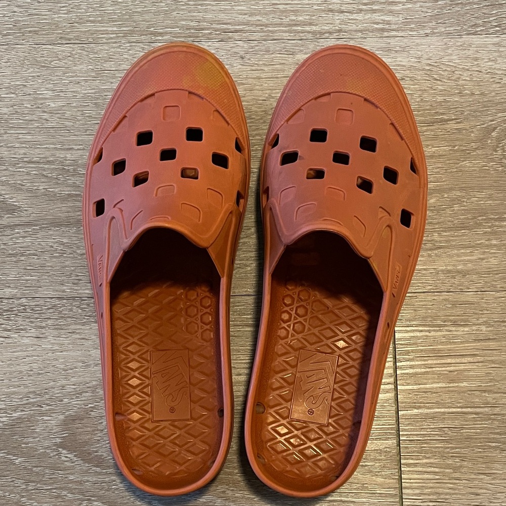 Vans crocks Men's Brick Red Slip-On Loafers